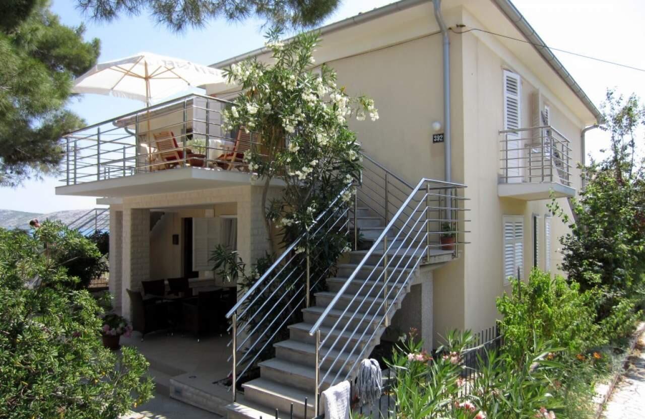 Appartamenti accanto al mare Barbat, Arbe - Rab - 22754