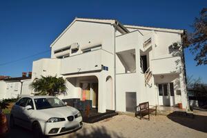 Appartementen met parkeerplaats Vantacici, Krk - 22765