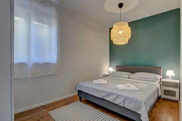 Apartmanok parkolóhellyel Pula - 22770