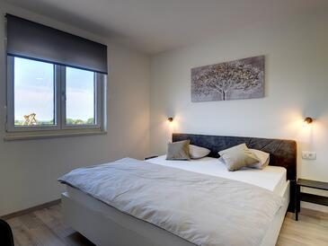 Ferienhaus mit Parkplatz Valtura, Pula - 22784