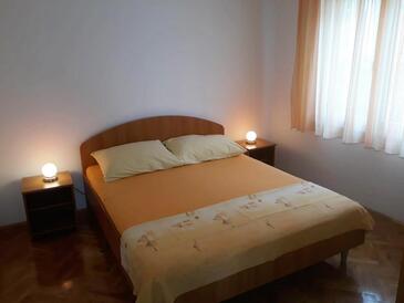 Ferienwohnungen mit Parkplatz Okrug Gornji, Ciovo - 22795