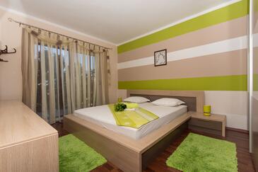 Appartamenti con parcheggio Okrug Gornji, Bua - Čiovo - 22799