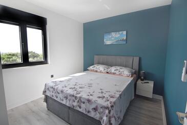 Ház családok részére medencével Vrana, Biograd - 22804