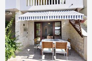 2-Zimmer-Ferienwohnung Biograd na Moru, Biograd (A-22807-a)