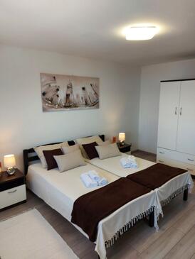 Haus mit Pool für Familien Dramalj, Crikvenica - 22827