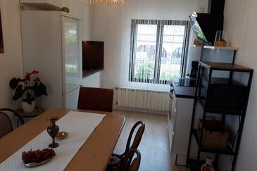 Apartamentos con parking Novi Vinodolski - 22846