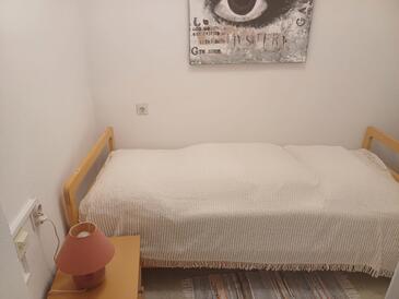 Apartmanok parkolóhellyel Draga Bascanska, Krk - 22861