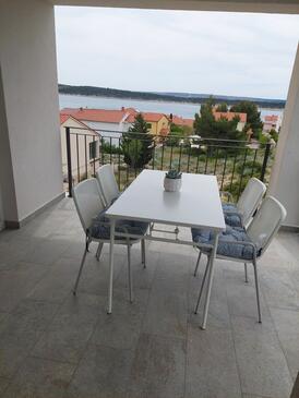 Appartamenti con parcheggio Barbat, Arbe - Rab - 22863