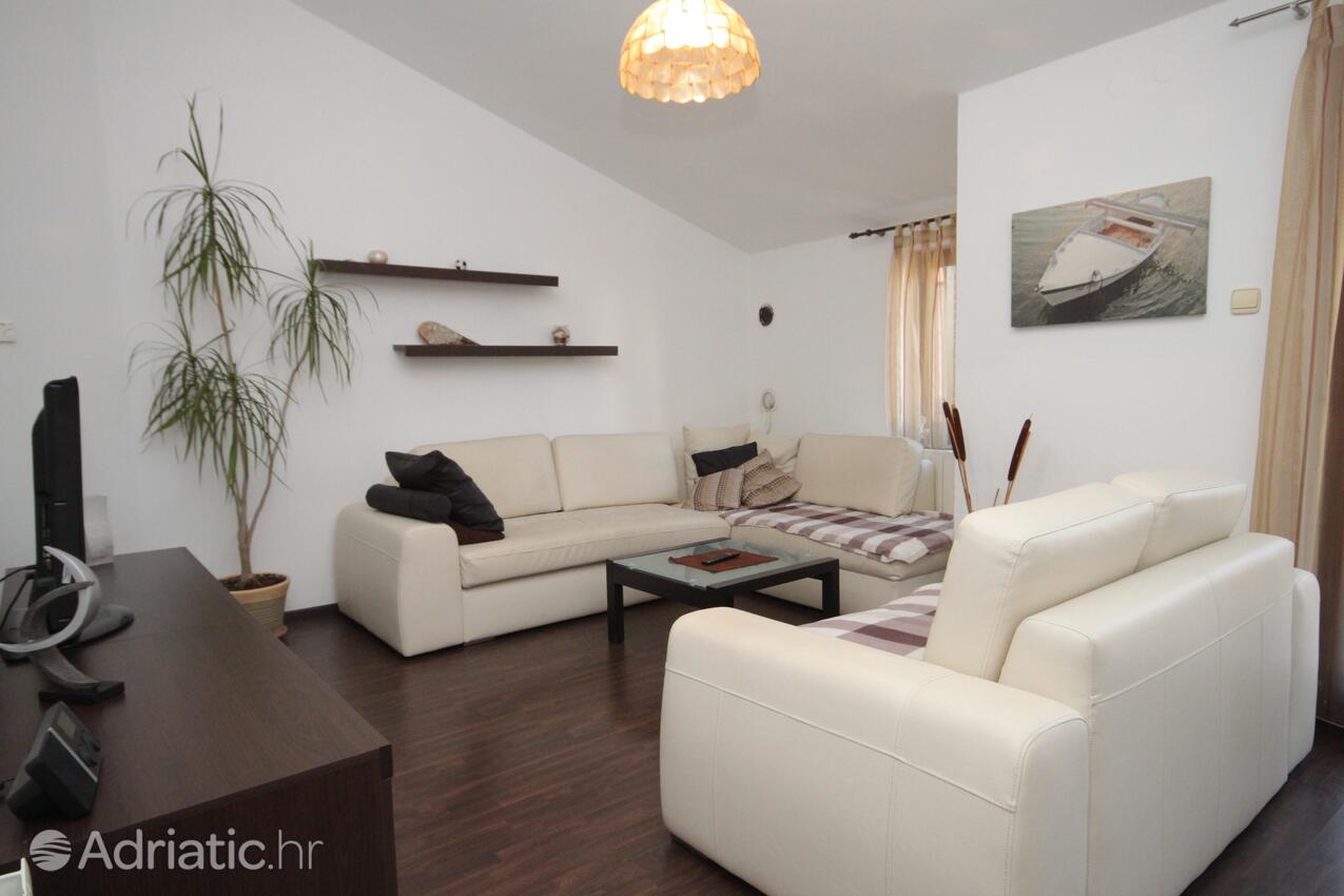 Apartments with parking spaces Banjole, Pula - 2287