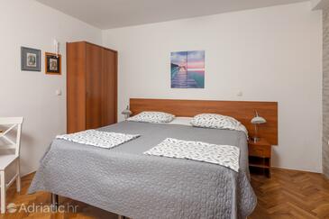 Apartments with parking space Rovinj - 2288
