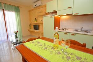 Egyszobás apartman Sukosan Egyszobás apartman Sukosan, Zadar (A-22883-e)