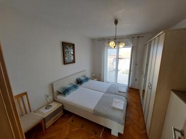 Appartamenti con parcheggio Malinska, Veglia - Krk - 22892