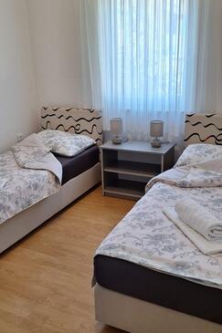 Apartmanok parkolóhellyel Novalja, Pag - 22896