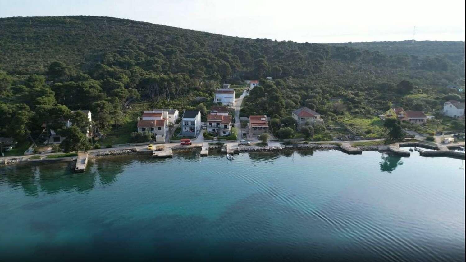 Ferienwohnungen am Meer Brgulje, Molat - 22906