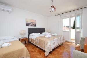 Apartamento de tres habitaciones Split (A-22909-b(