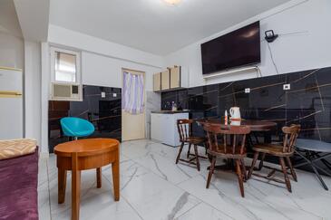 One bedroom apartment Brela (Makarska) (A-22910-c(