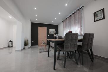 Apartmány s parkovištěm Vrbovec, Prigorje - 22922