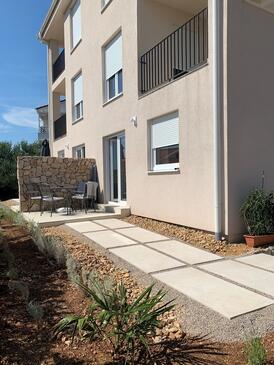 Apartments with parking space Punat, Krk - 22927