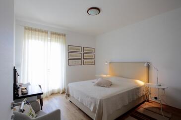 Apartmaji s parkingom Fažana - 2293