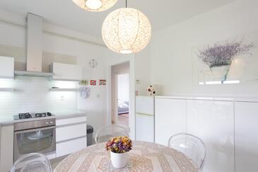Apartmaji s parkingom Fažana - 2293