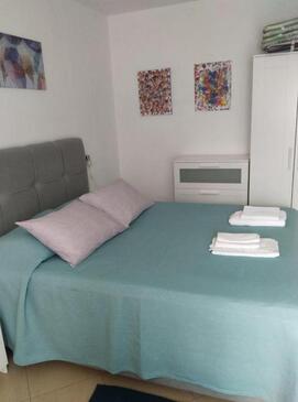 Apartments with parking space Štinjan, Pula - 22939