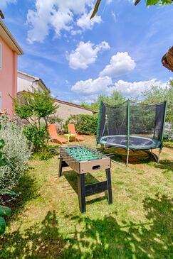 Apartments with parking space Valbandon, Fažana - 2294