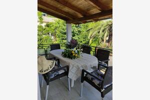 Appartamento di quattro stanze Lussinpiccolo - Mali Lošinj Appartamento di quattro stanze Lussinpiccolo - Mali Lošinj, Lussino - Lošinj (A-22940-a)