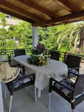 Ferienwohnungen mit Parkplatz Mali Losinj, Losinj - 22940