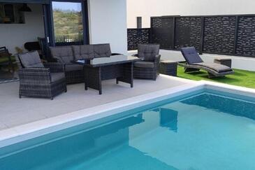 Apartmaji z bazenom Murter - 22942 Adriatic.hr