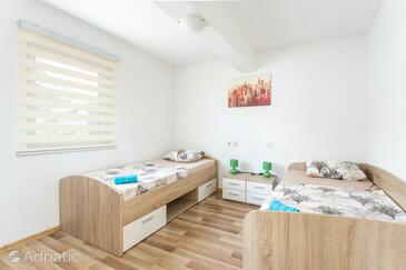 Apartments by the sea Mastrinka, Čiovo - 22956