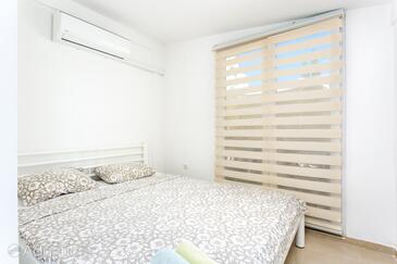 Apartments by the sea Mastrinka, Čiovo - 22956