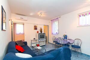 1-Zimmer-Ferienwohnung Kraljevica (A-22962-a)