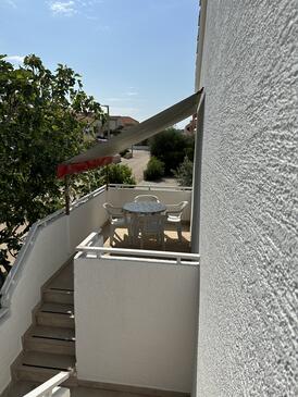 Apartmaji s parkingom Novalja, Pag - 22963