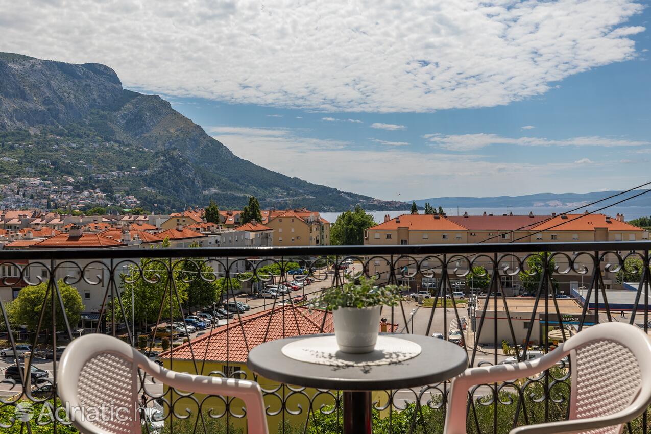 Apartmani s parkingom Omiš - 22973