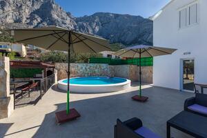 Trosoben apartma Makarska (A-22975-a)
