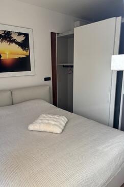 Lägenheter med parkering Galizana, Fazana - 22977