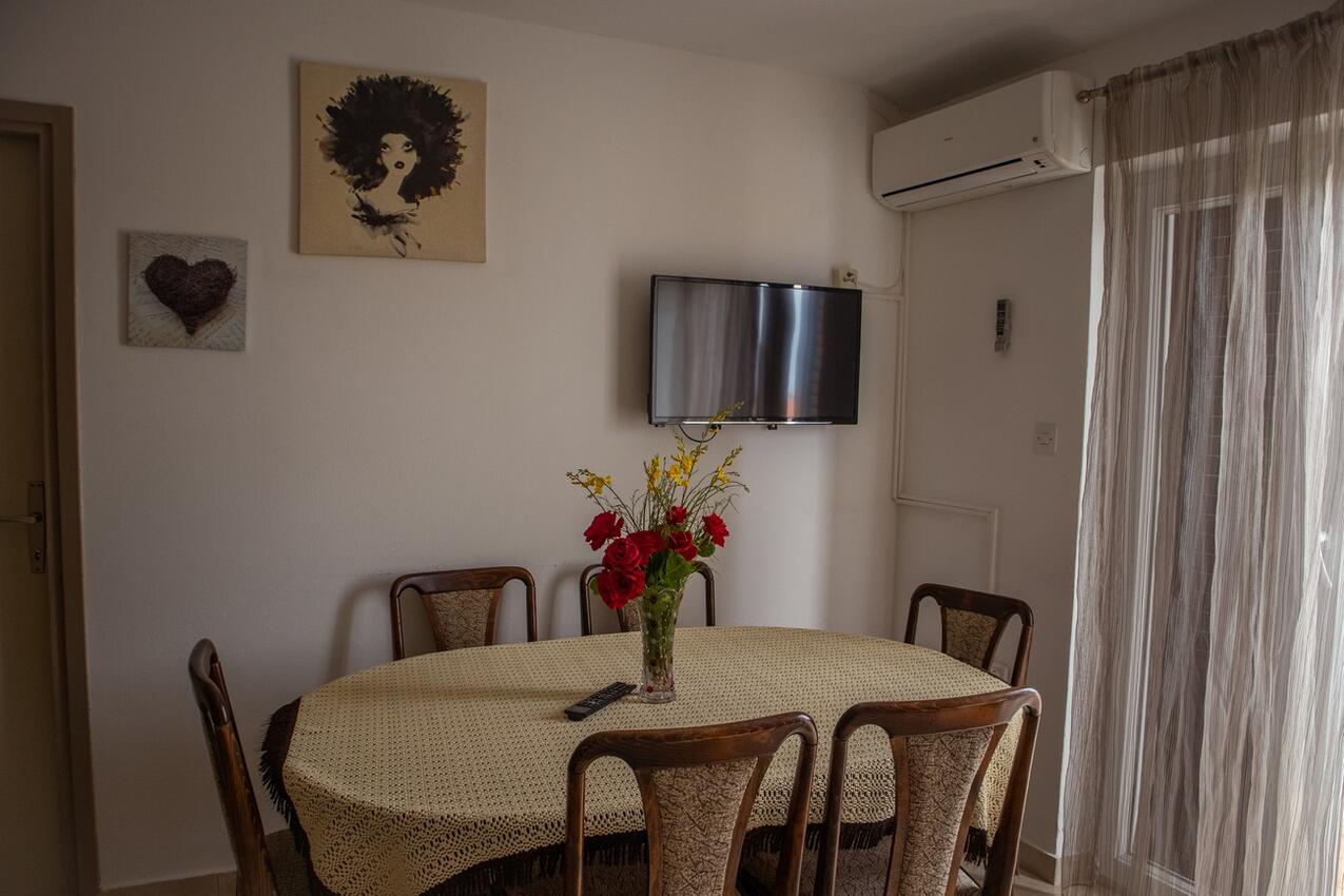 A-22978-b - Private accommodation - Apartments with a swimming pool Lopar, Rab