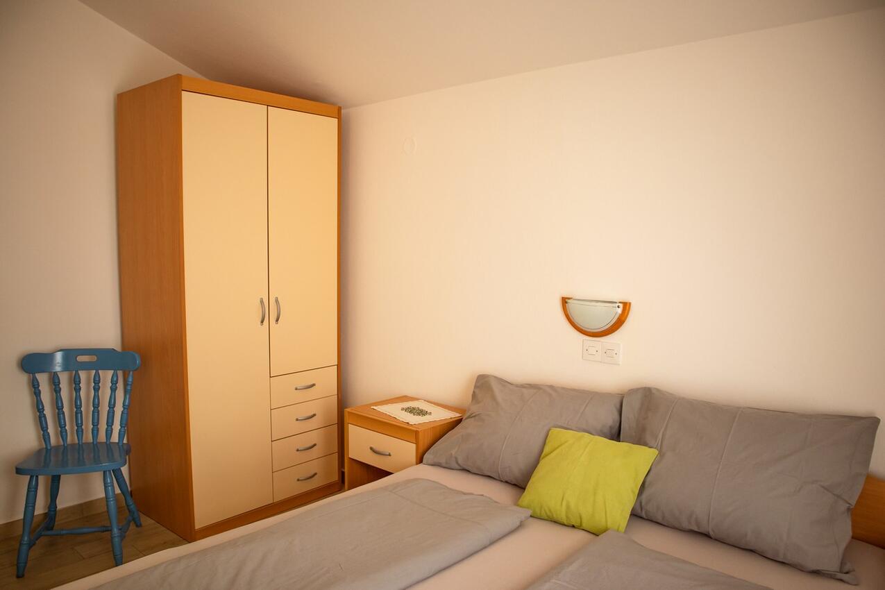 A-22978-c - Private accommodation - Apartments with a swimming pool Lopar, Rab