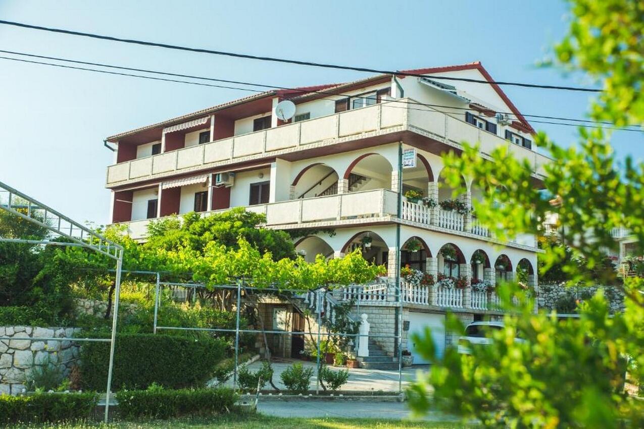 Property - Apartments with a swimming pool Lopar, Rab