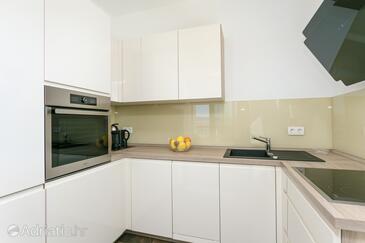 Apartamenty z basenem Kastel Luksic, Kastela - 22983