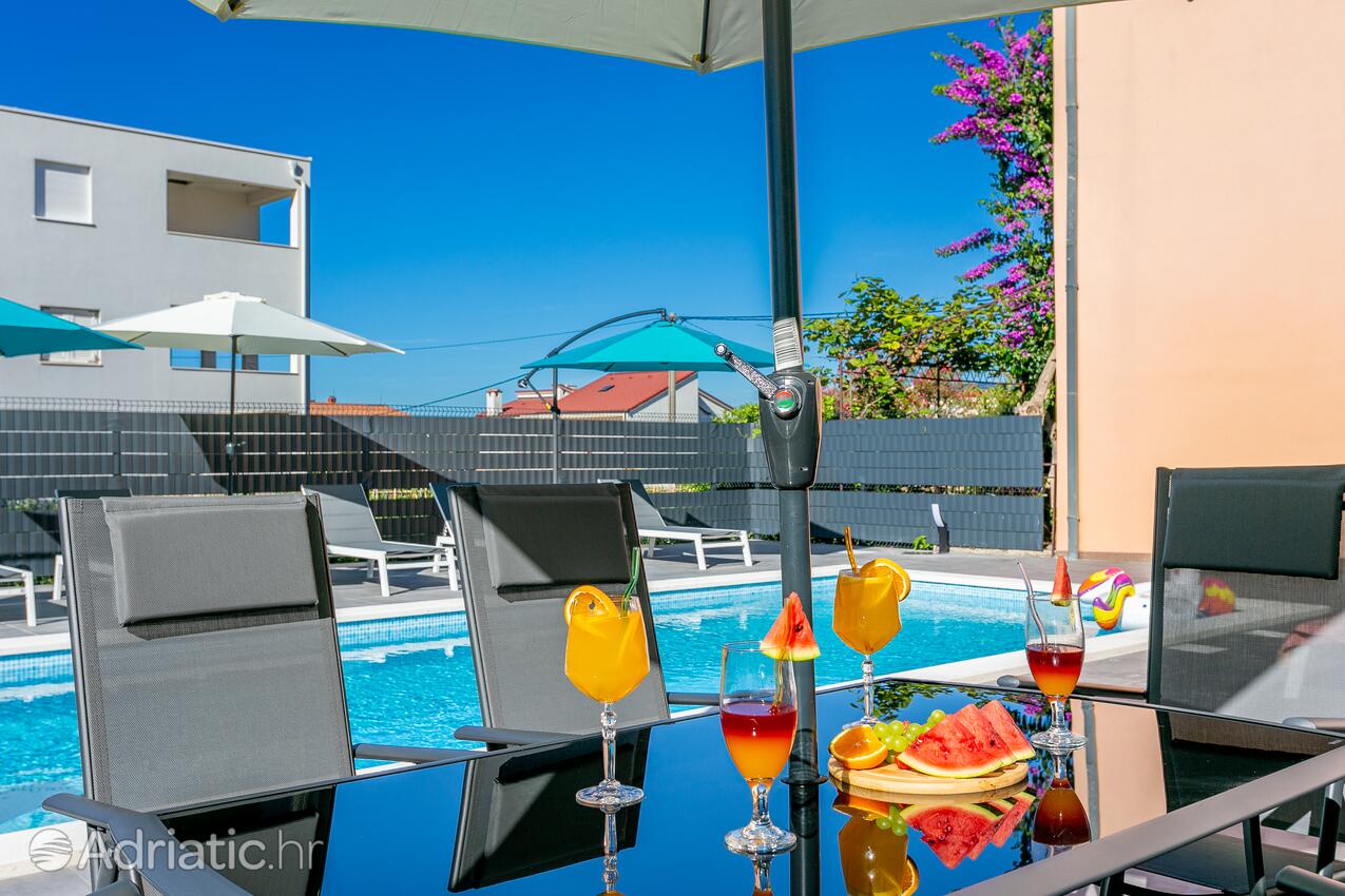 Ferienwohnungen mit Pool Kastel Luksic, Kastela - 22983