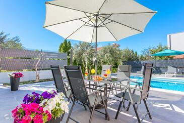 Apartments with swimming pool Kaštel Lukšić, Kaštela - 22983 Adriatic.hr