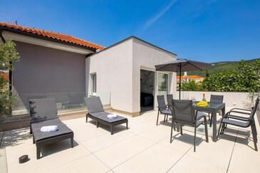 Apartmani s bazenom pogodni za obitelji s djecom Selce, Crikvenica - 22985