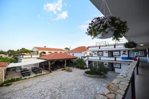 Комнаты с частной парковкой Вир - Vir - 22996