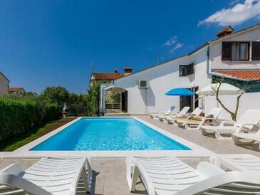 House with terrace Poreč, Istria