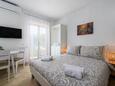 Drenje, Спальня в розміщенні типу studio-apartment, доступний кондиціонер, Домашні тварини допускаються і WiFi.