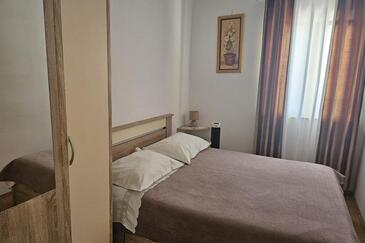 Lägenheter med parkering Okrug Gornji, Ciovo - 23007