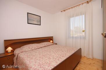 Family-friendly apartments with swimming pool Manjadvorci, Marčana - 2301
