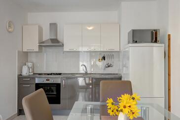 Family-friendly apartments with swimming pool Manjadvorci, Marčana - 2301