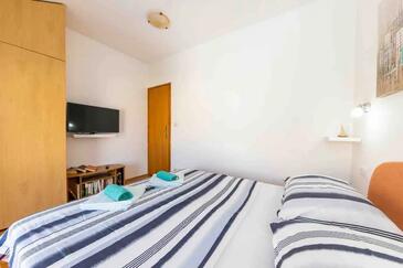 Apartments with terrace Cavtat, South Dalmatia